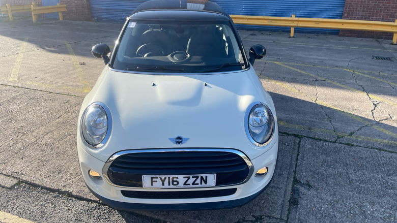 MINI Hatchback 1.5 Cooper 3dr Petrol Hatchback